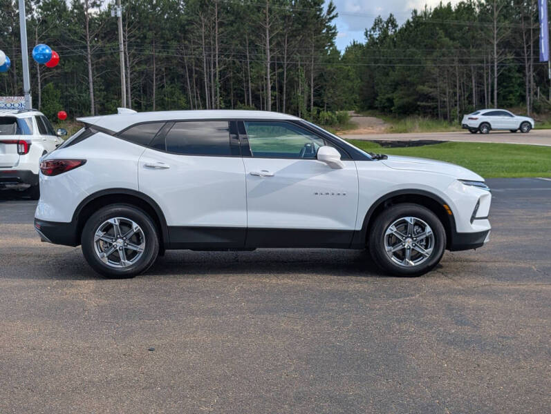2025 Chevrolet Blazer LT
