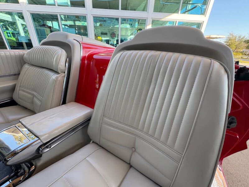 1966 Ford Thunderbird