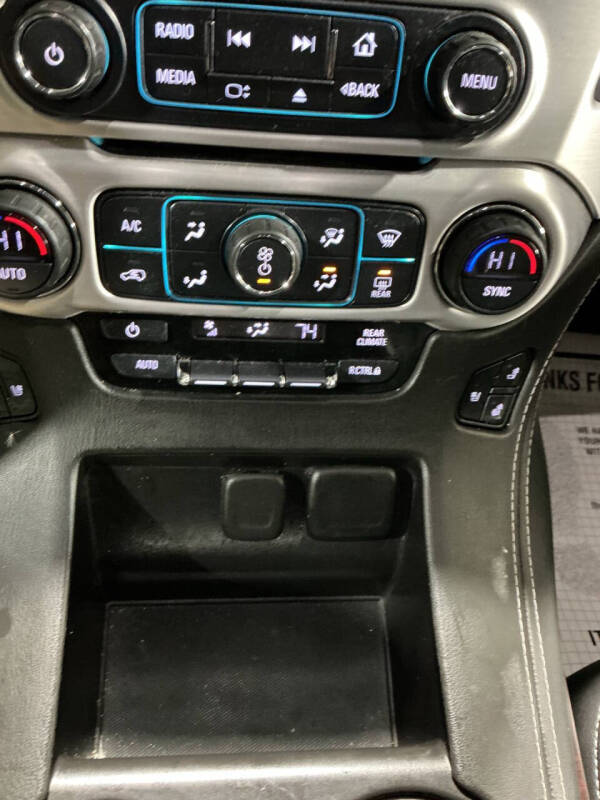 2017 GMC Yukon XL SLT