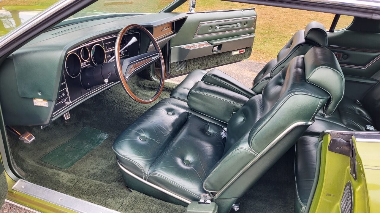 1973 Ford Thunderbird 135