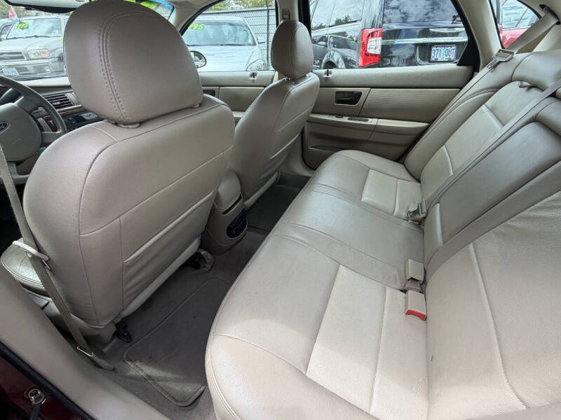 2006 Ford Taurus SEL