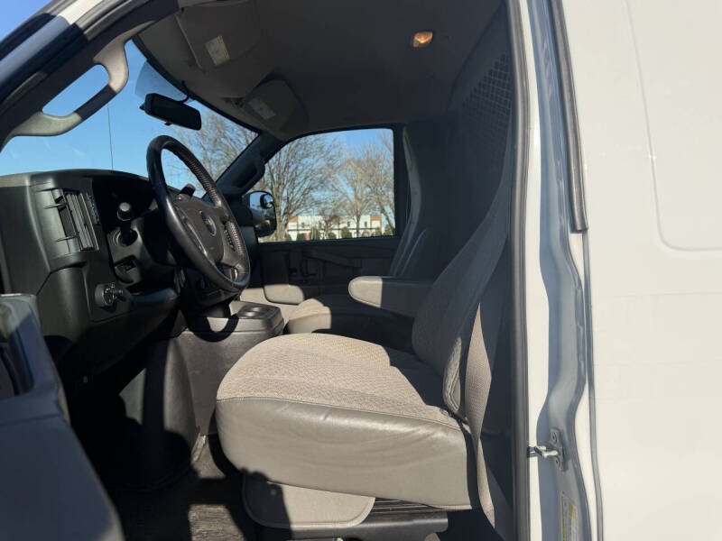 2019 Chevrolet Express 2500