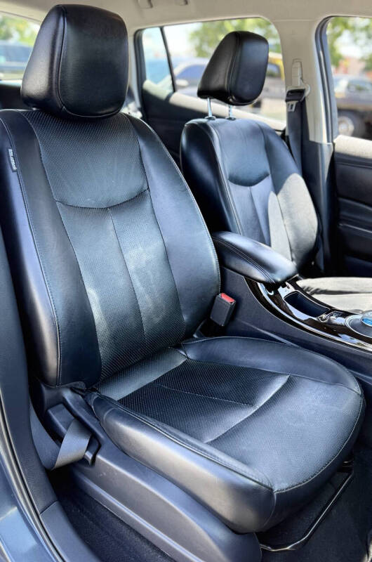 2013 Nissan LEAF S