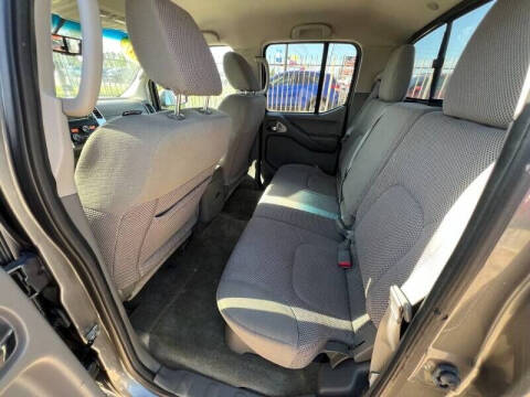 2017 Nissan Frontier SV