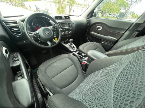 2016 Kia Soul +