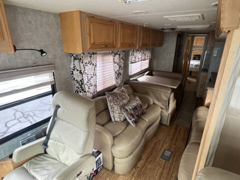 2005 Freightliner xc37