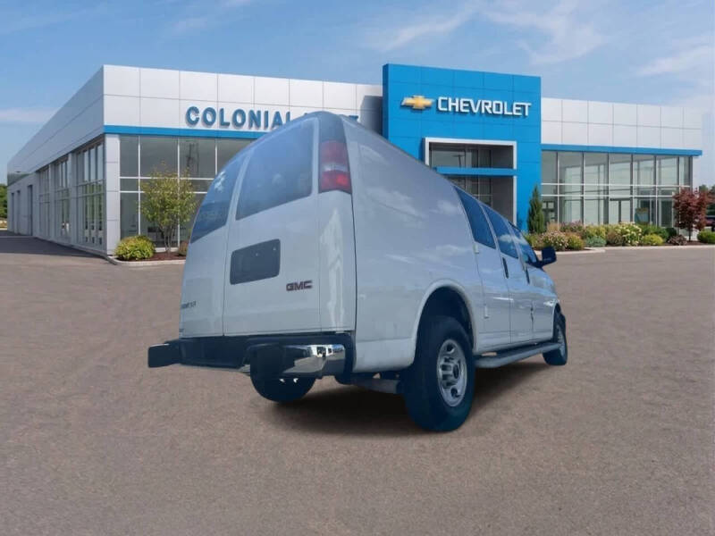 2024 GMC Savana 2500
