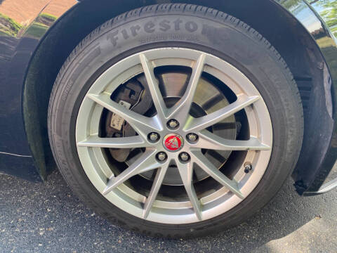 2018 Jaguar F-TYPE 296HP