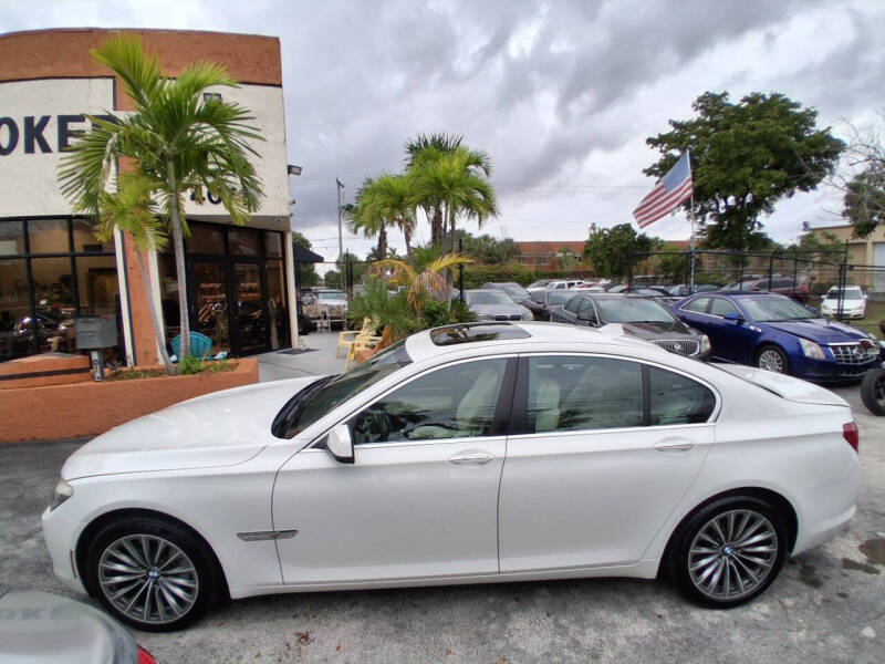2012 BMW 7 Series 740i
