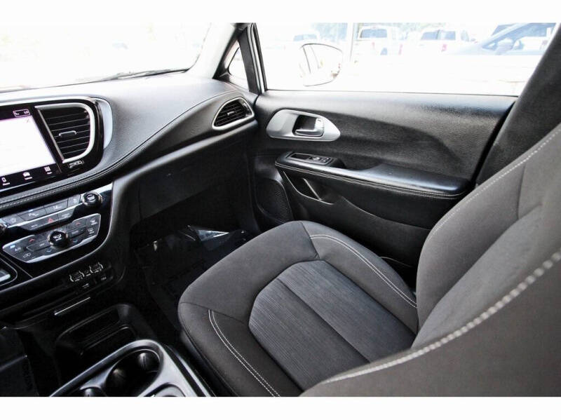 2022 Chrysler Pacifica Touring