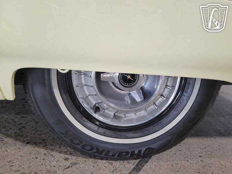 1963 Ford Thunderbird