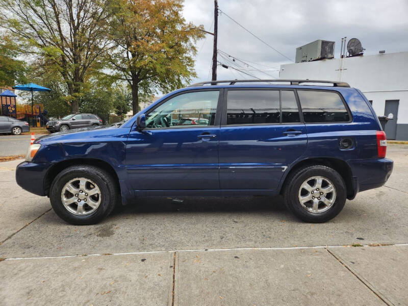 2005 Toyota Highlander for sale at BLS AUTO SALES LLC in Bronx NY