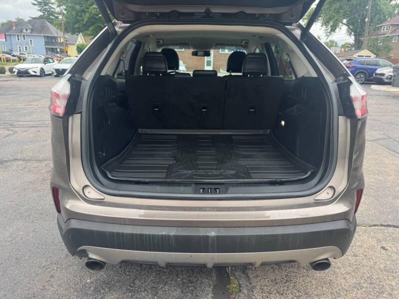 2019 Ford Edge Titanium
