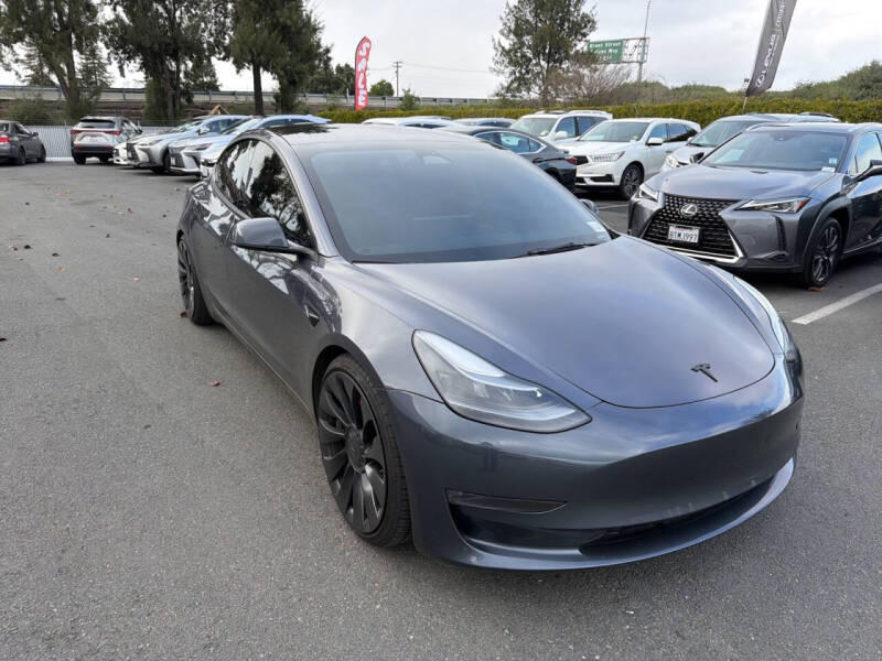 2023 Tesla Model 3 Performance