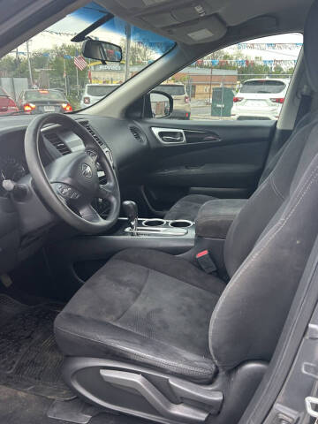 2016 Nissan Pathfinder S