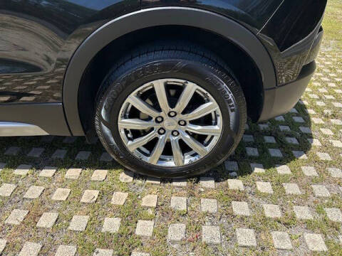 2019 Cadillac XT4 Premium Luxury