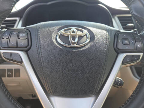 2017 Toyota Highlander Limited