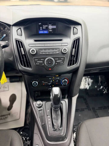 2015 Ford Focus SE