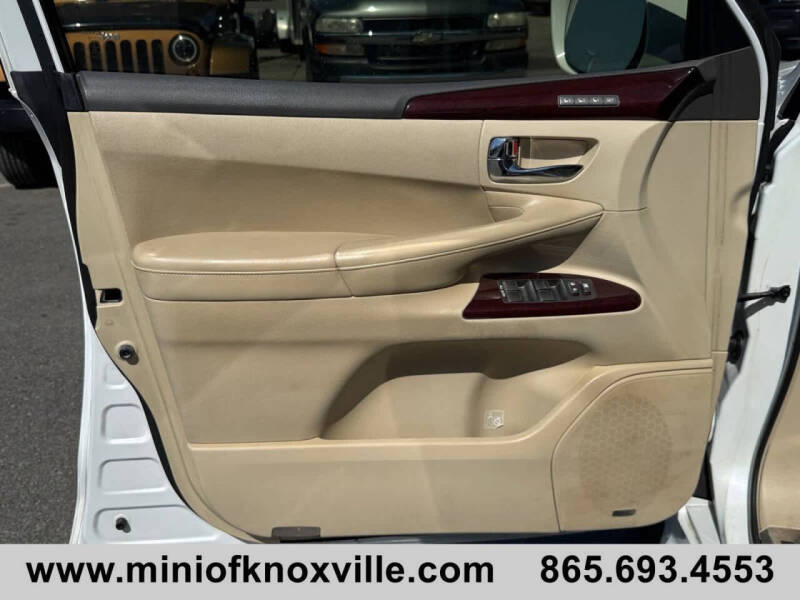 2014 Lexus LX 570