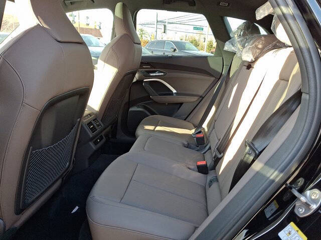 2025 Audi Q5 quattro Premium Plus TFSI