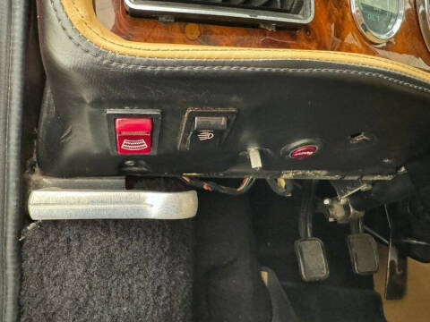 1986 De Tomaso Pantera