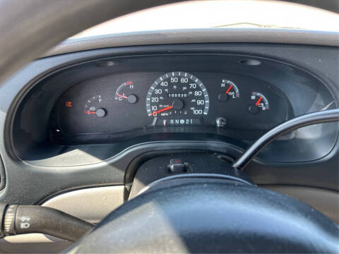 2002 Ford E-Series E-350 SD
