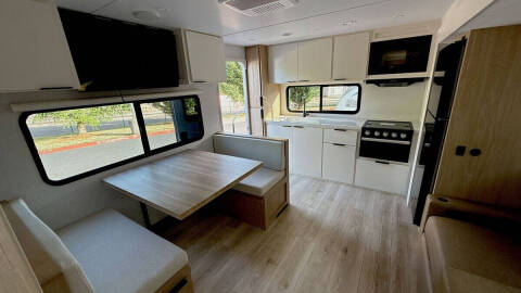 2026 Winnebago Thrive