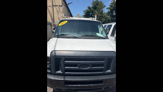 2014 Ford E-Series E-350 SD