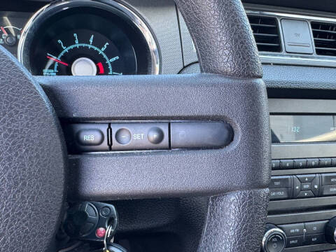 2010 Ford Mustang V6