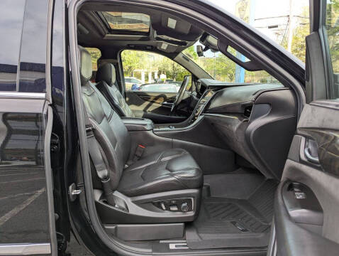 2020 Cadillac Escalade Platinum