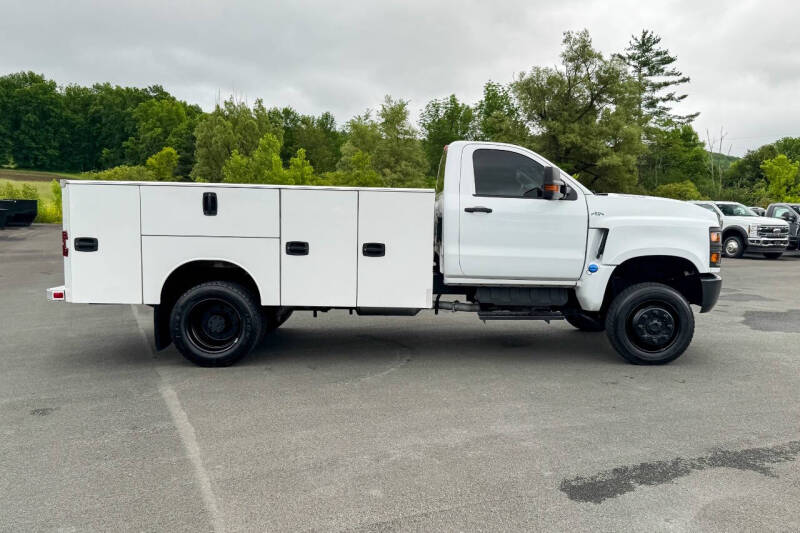2022 Chevrolet Silverado 5500HD