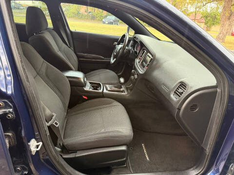 2016 Dodge Charger SE