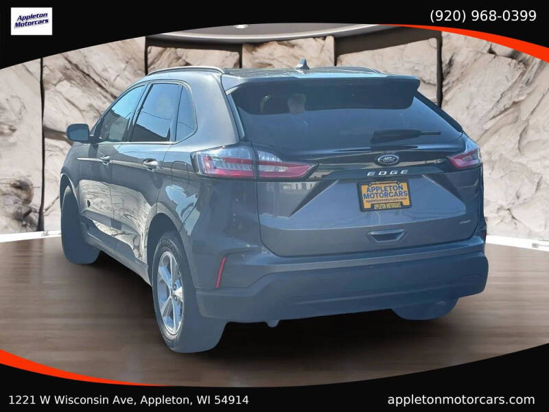 2022 Ford Edge SE