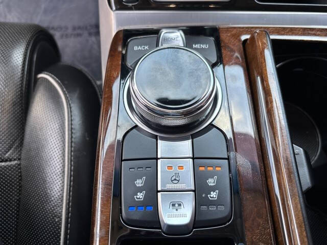 2018 Genesis G90