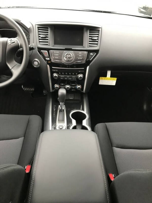 2019 Nissan Pathfinder S