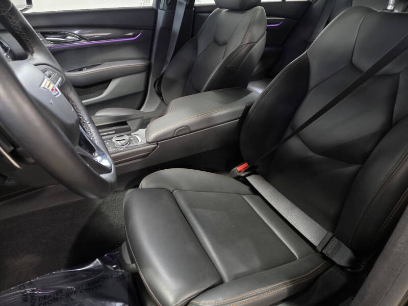 2025 Cadillac CT5 Sport