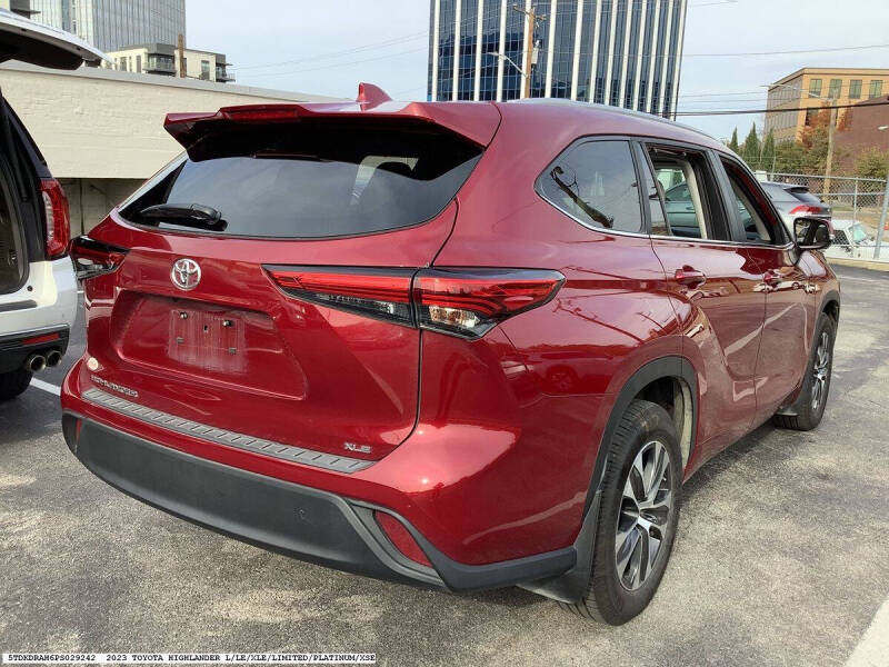 2023 Toyota Highlander XLE