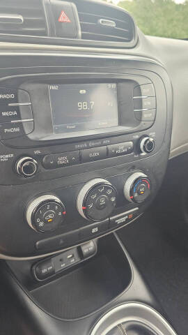 2016 Kia Soul +