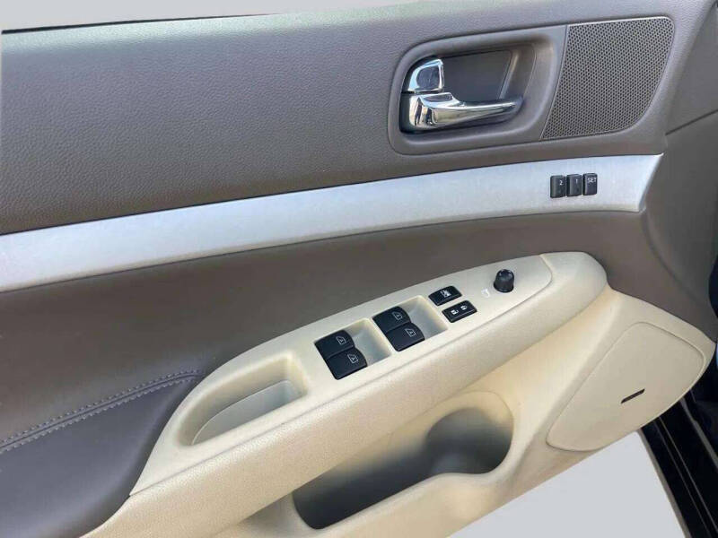 2009 Infiniti G37 Sedan Journey