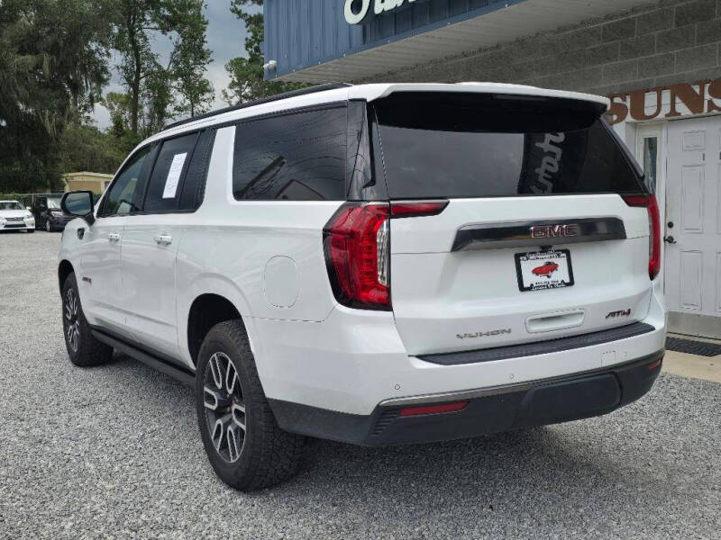 2023 GMC Yukon XL AT4