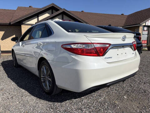 2016 Toyota Camry LE