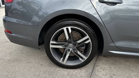 2017 Audi A4 2.0T quattro Prestige