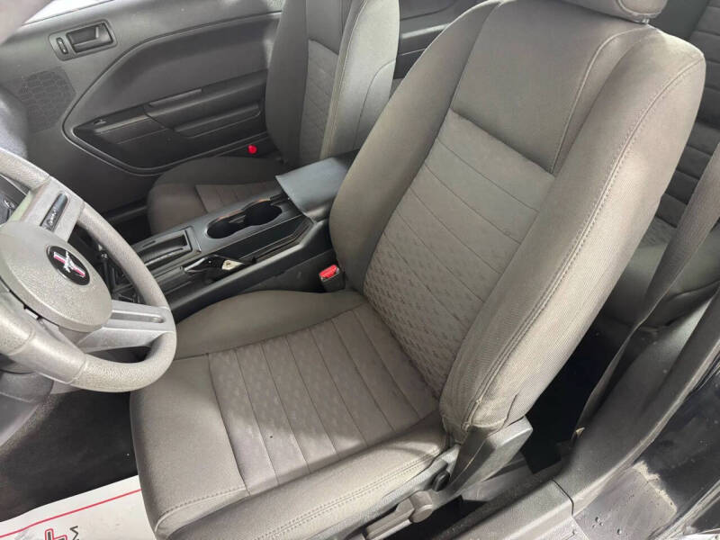 2006 Ford Mustang GT Deluxe