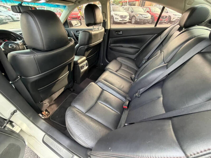 2012 Nissan Maxima