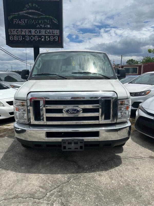 2011 Ford E-Series E-350 SD XLT