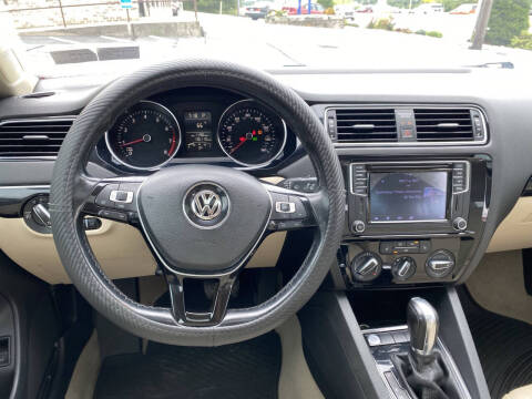 2016 Volkswagen Jetta 1.8T SEL
