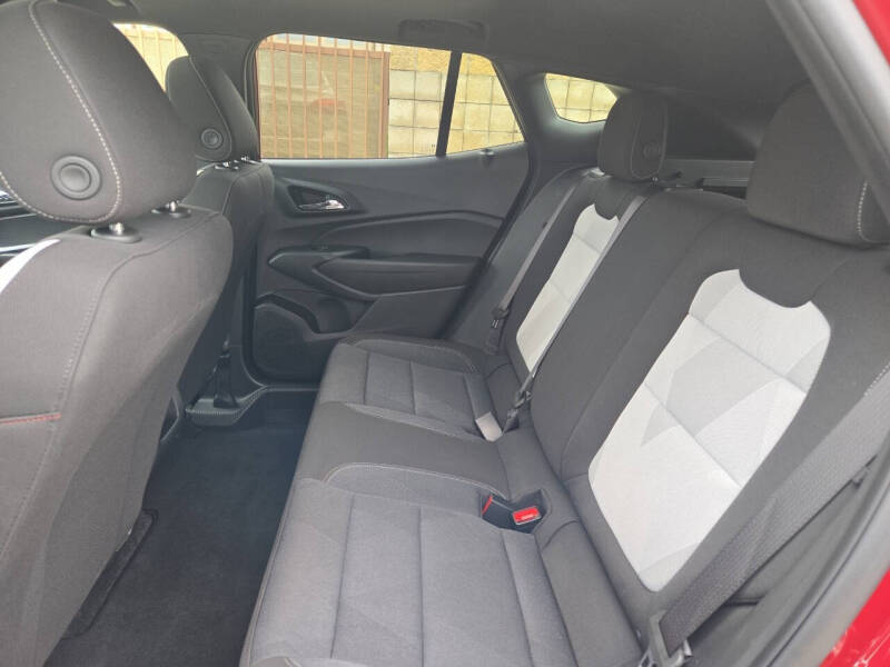 2025 Chevrolet Trax RS