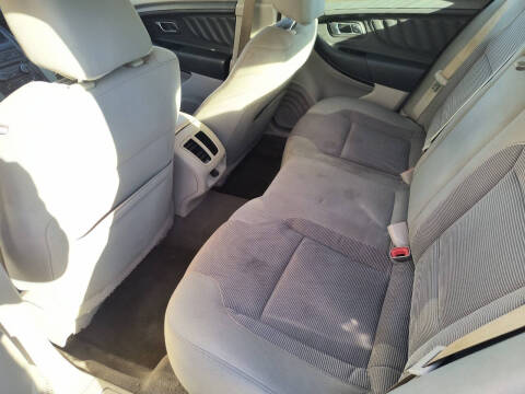 2010 Ford Taurus SEL