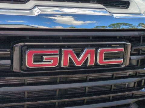 2025 GMC Sierra 2500HD Pro