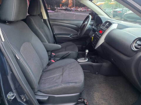 2016 Nissan Versa 1.6 SV